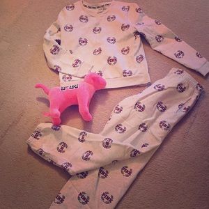 VS pink campus sweater and sweat pants set